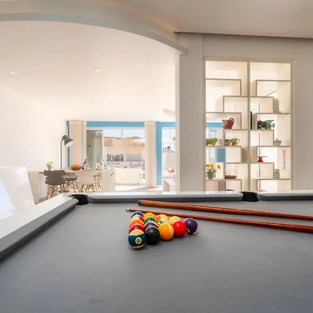 Luxury Sea View Retreat With Cinema & Snooker 아파트 올류스 데 아구아